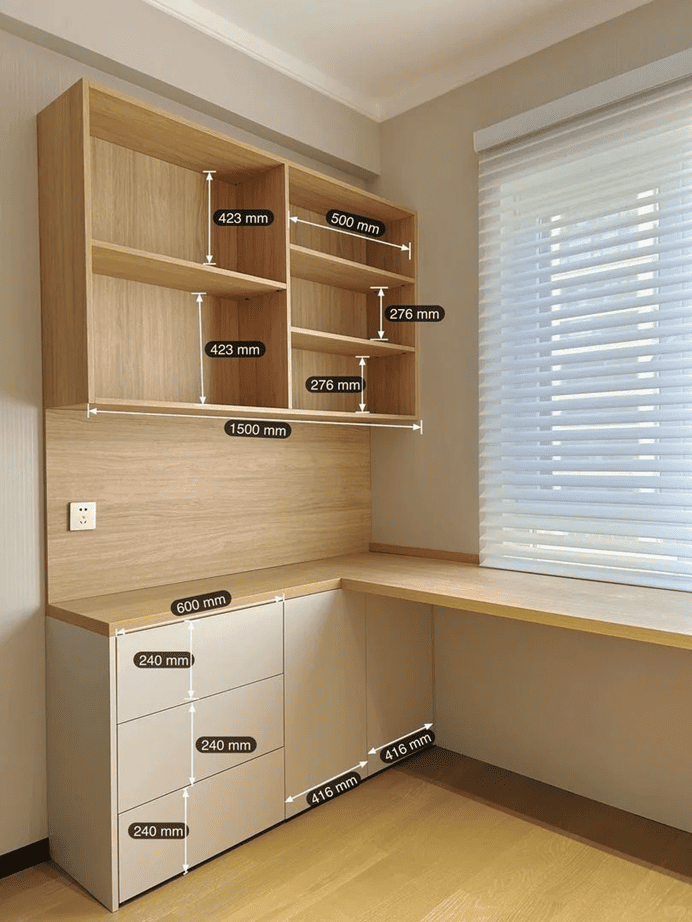 是不是覺得書房系統櫃既實用又能讓房間變得美觀時尚?但是你知道嗎?有些書房系統櫃不僅不好看,還不實用嗎?今天就一次告訴大家有哪些類型的書房系統櫃最容易踩雷,也分享一些書櫃和書桌系統櫃的實用建議,讓你的書房既美觀又實用!